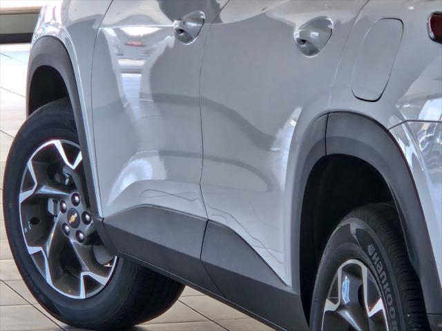 new 2025 Chevrolet Trax car