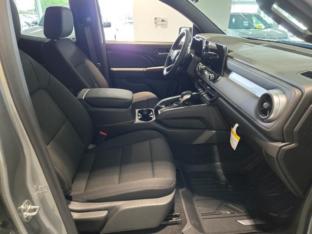 new 2025 Chevrolet Colorado car, priced at $40,026