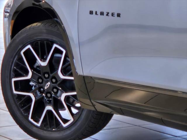 new 2025 Chevrolet Blazer car, priced at $49,515