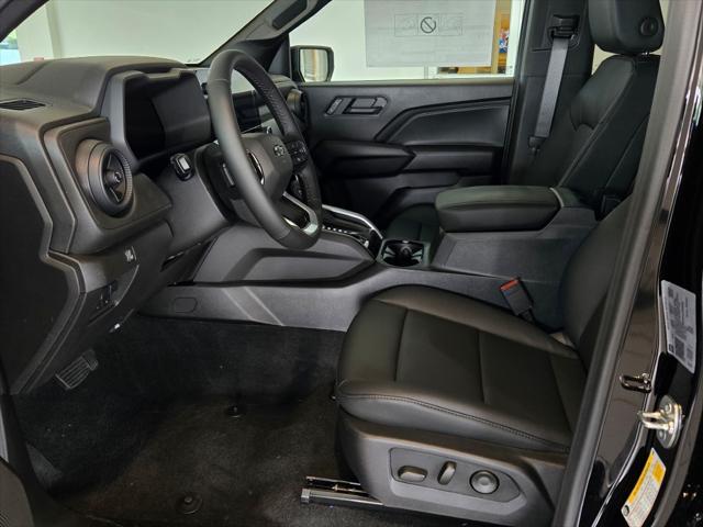 new 2025 Chevrolet Colorado car, priced at $49,830