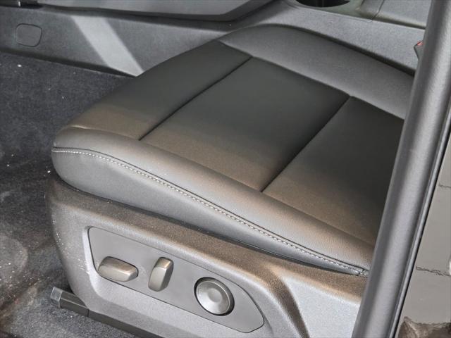 new 2025 Chevrolet Colorado car, priced at $40,685