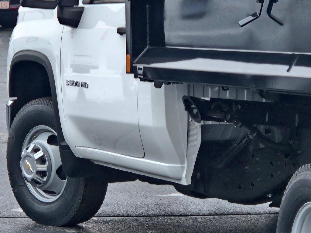 new 2025 Chevrolet Silverado 3500 car, priced at $51,643