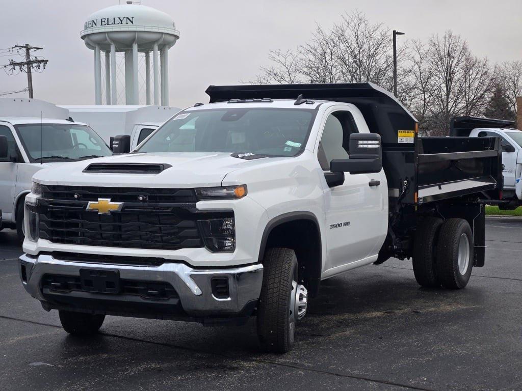 new 2025 Chevrolet Silverado 3500 car, priced at $51,643
