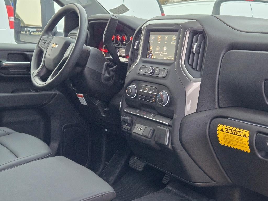 new 2025 Chevrolet Silverado 3500 car, priced at $51,643