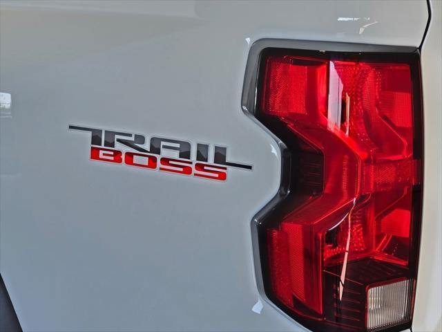 new 2024 Chevrolet Colorado car, priced at $38,590