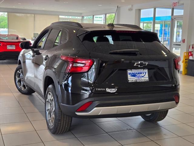new 2025 Chevrolet Trax car, priced at $25,735