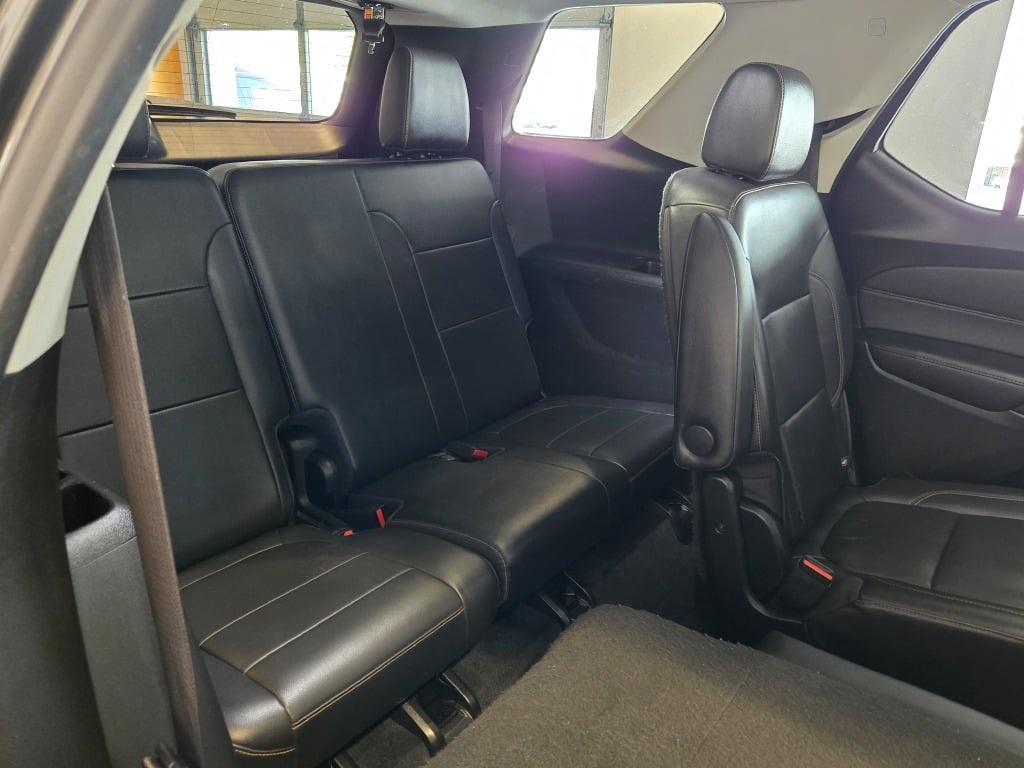 used 2021 Chevrolet Traverse car, priced at $24,895