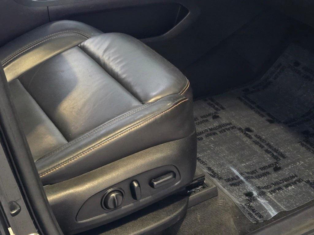 used 2021 Chevrolet Traverse car, priced at $24,895