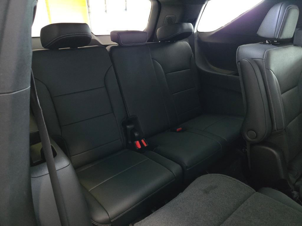 new 2026 Chevrolet Traverse car, priced at $46,140