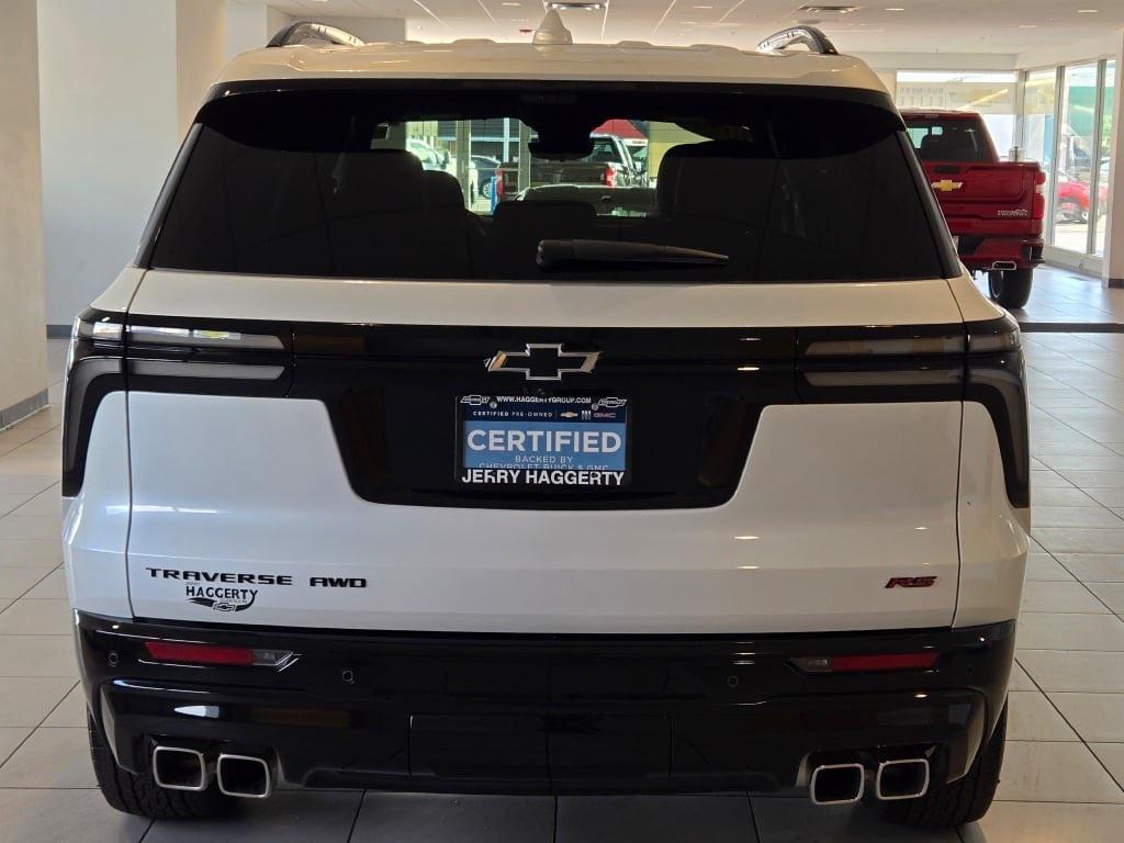 used 2024 Chevrolet Traverse car, priced at $53,995