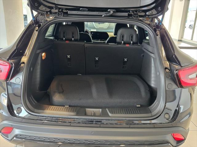 new 2025 Chevrolet Trax car, priced at $27,884