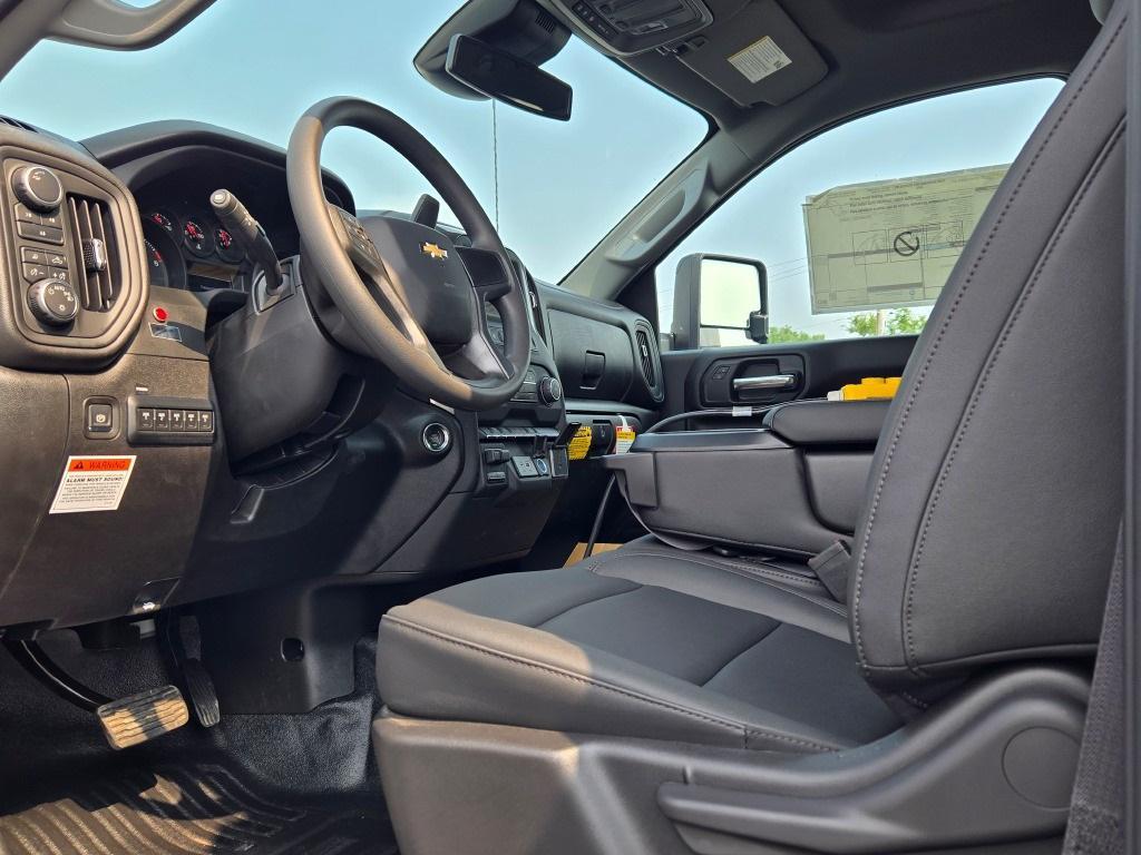new 2025 Chevrolet Silverado 3500 car, priced at $77,995