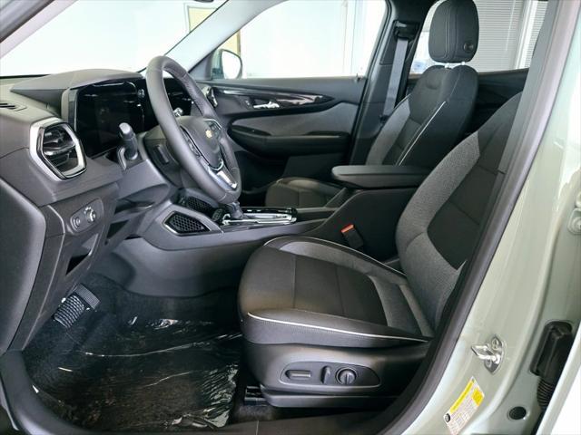new 2025 Chevrolet TrailBlazer car, priced at $28,470
