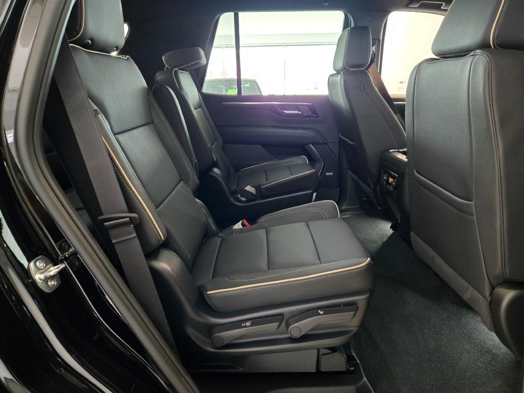 new 2025 Chevrolet Tahoe car, priced at $75,320