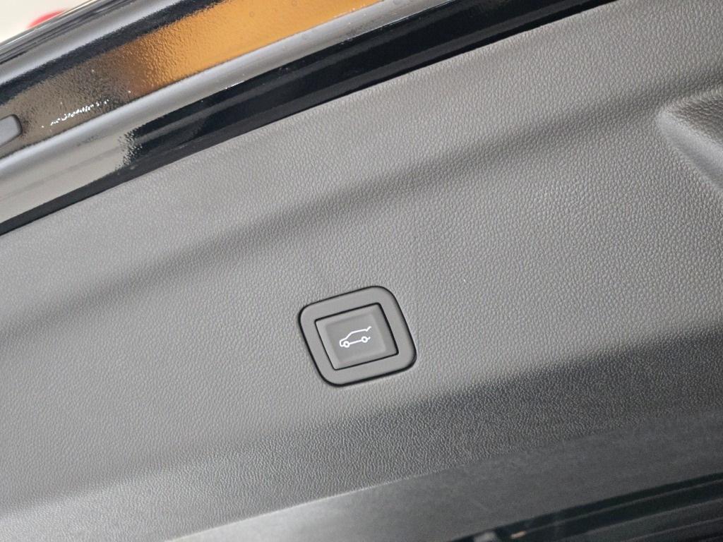 new 2025 Chevrolet Tahoe car, priced at $75,320