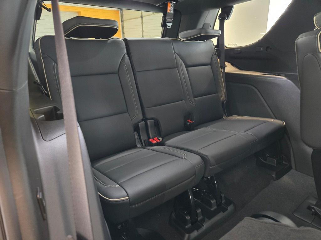 new 2025 Chevrolet Tahoe car, priced at $75,320