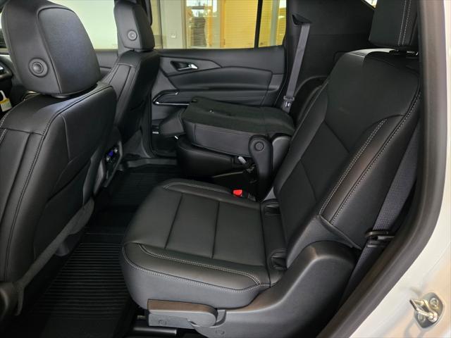new 2025 Chevrolet Traverse car, priced at $50,165