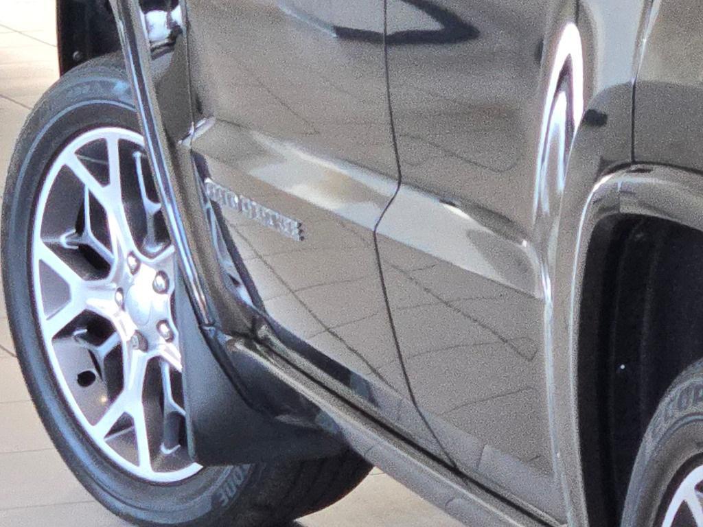 used 2020 Jeep Grand Cherokee car, priced at $27,195