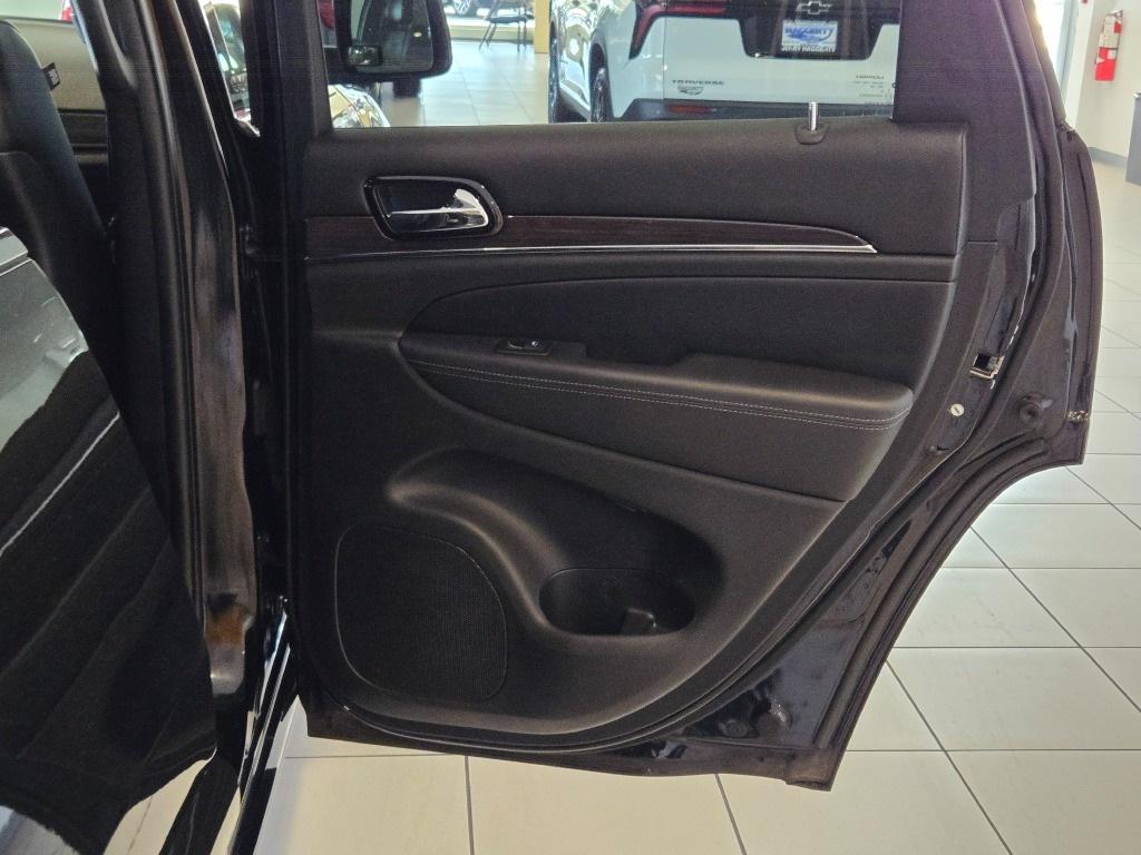 used 2020 Jeep Grand Cherokee car, priced at $27,195
