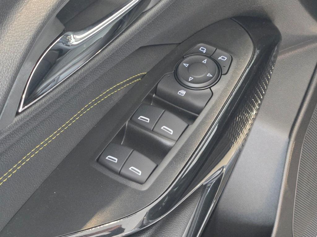 new 2025 Chevrolet Trax car, priced at $24,540