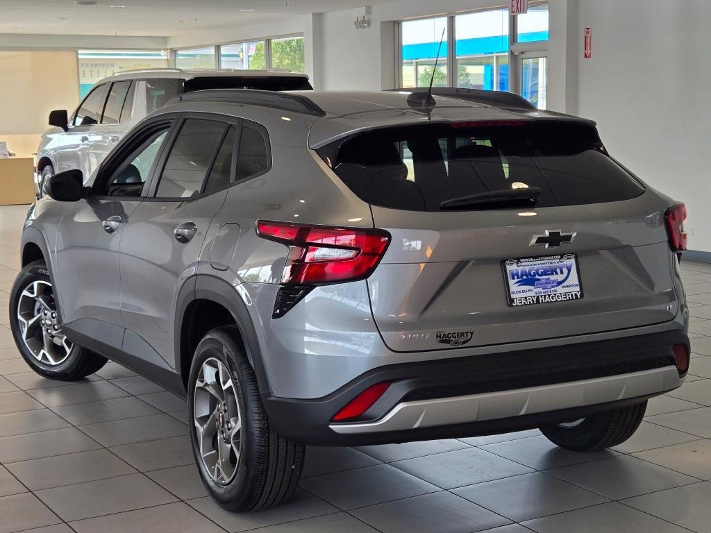 new 2025 Chevrolet Trax car, priced at $24,540