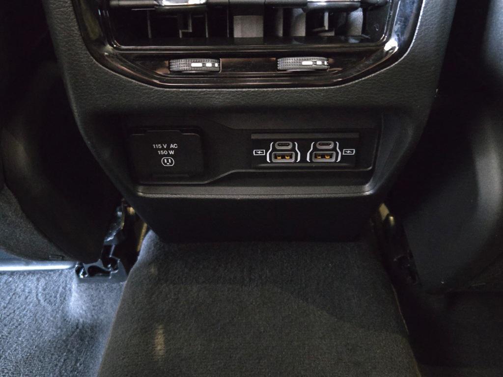 used 2023 Jeep Grand Cherokee car, priced at $34,495