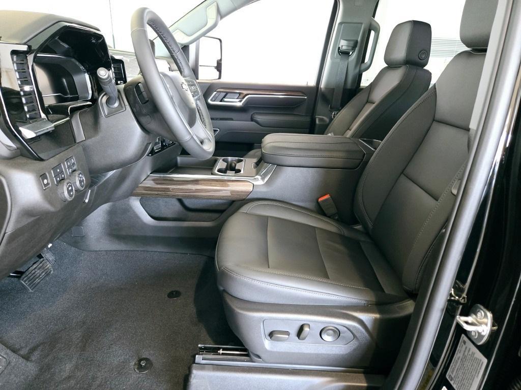 new 2025 Chevrolet Silverado 2500 car, priced at $61,355