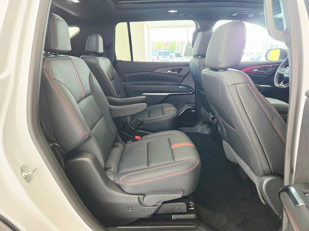 used 2024 Chevrolet Traverse car, priced at $54,995