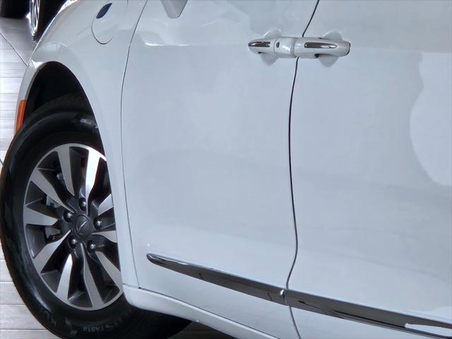 used 2022 Chrysler Pacifica Hybrid car, priced at $33,795
