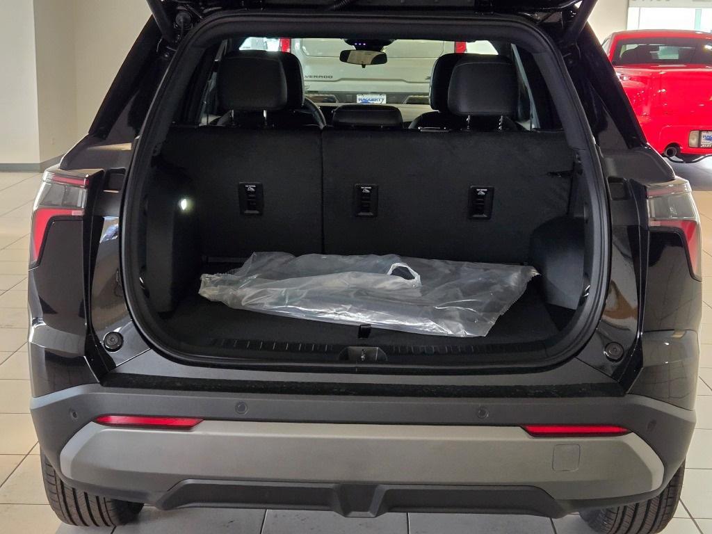 new 2026 Chevrolet Equinox car, priced at $33,270