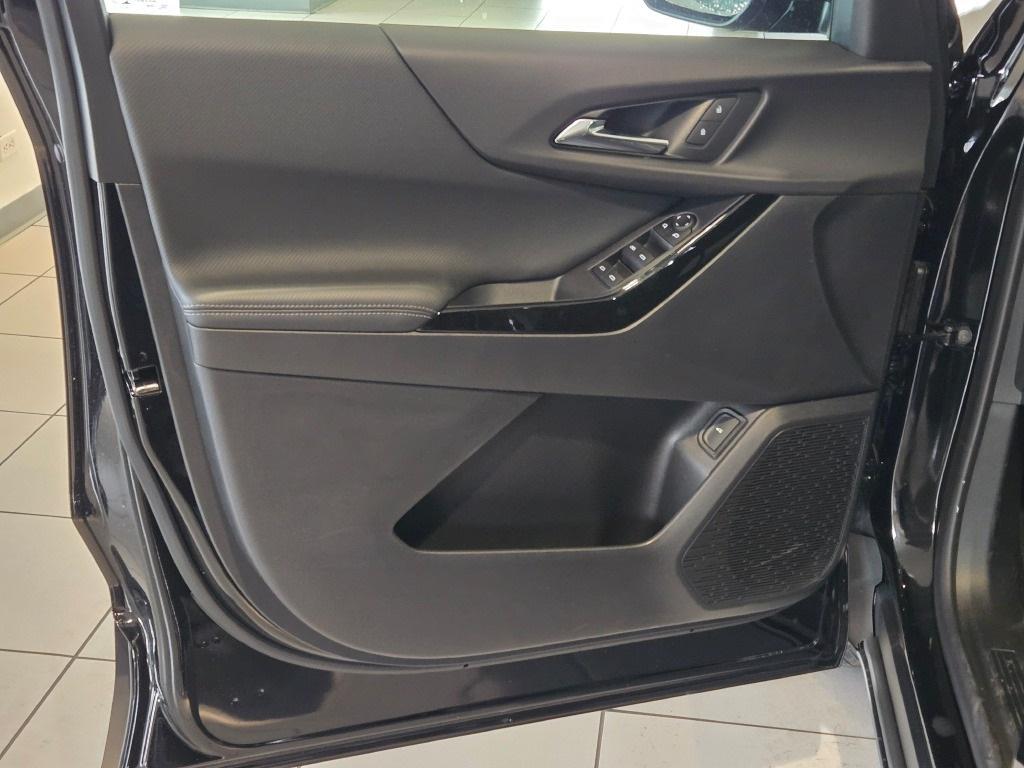 new 2026 Chevrolet Equinox car, priced at $33,270