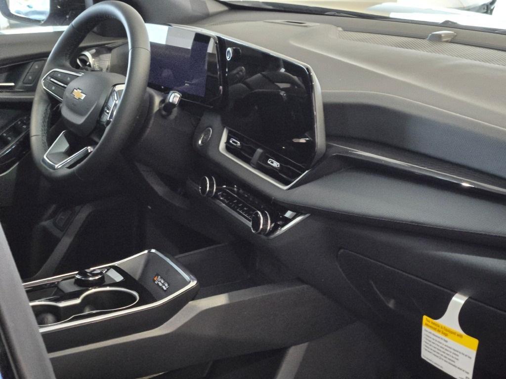 new 2026 Chevrolet Equinox car, priced at $33,270