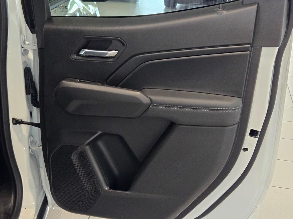 new 2025 Chevrolet Colorado car, priced at $39,015