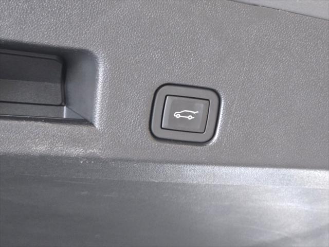 used 2024 Chevrolet Traverse car, priced at $54,995