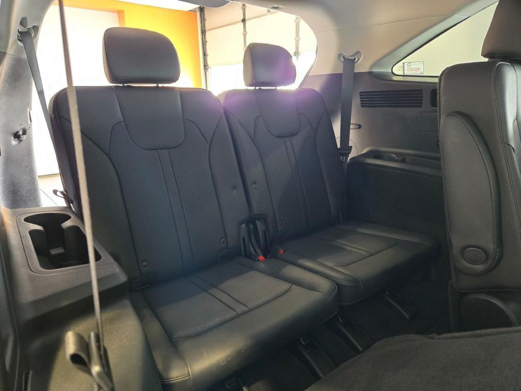 used 2022 Kia Sorento car, priced at $31,495