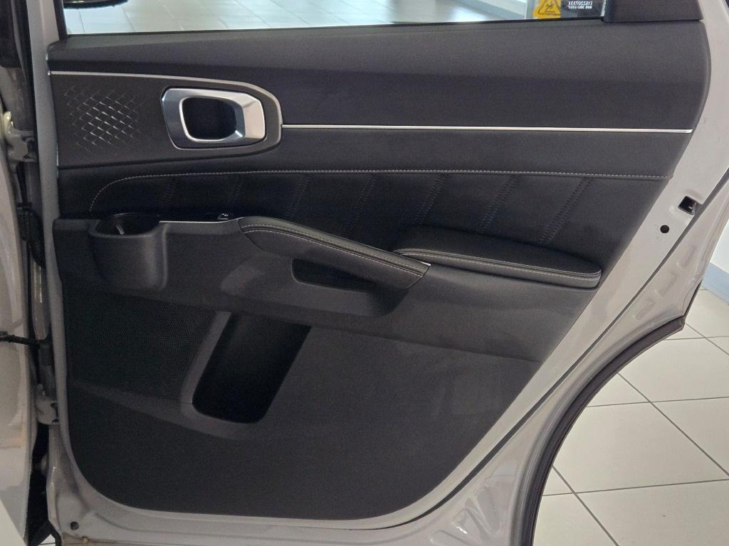 used 2022 Kia Sorento car, priced at $31,495