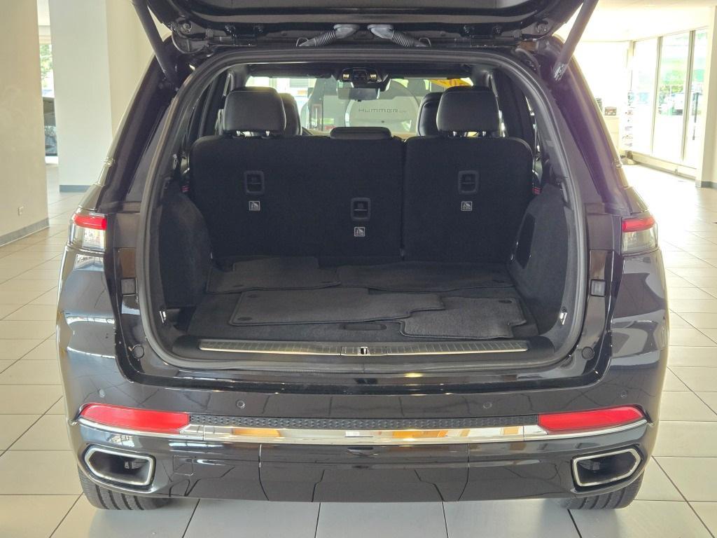 used 2023 Jeep Grand Cherokee car, priced at $42,995