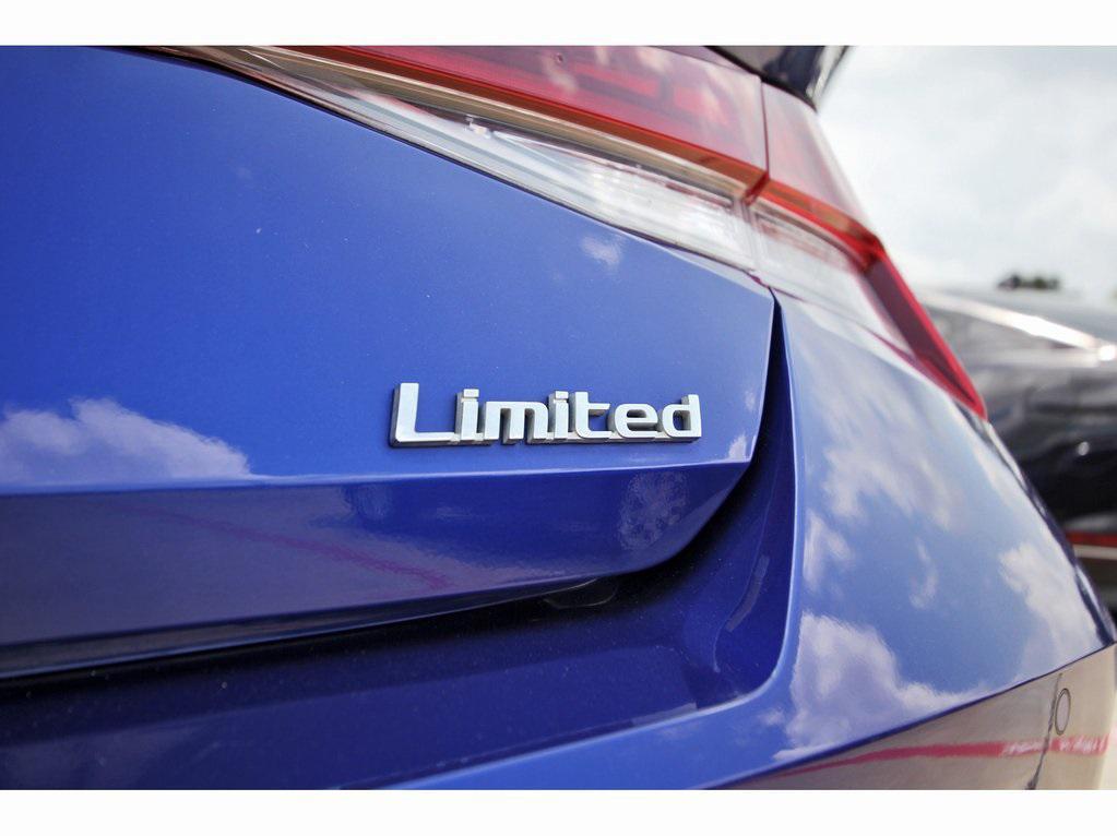 used 2023 Hyundai Elantra car, priced at $18,819