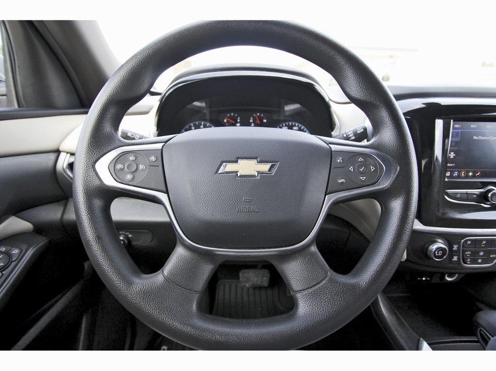 used 2023 Chevrolet Traverse car, priced at $19,389