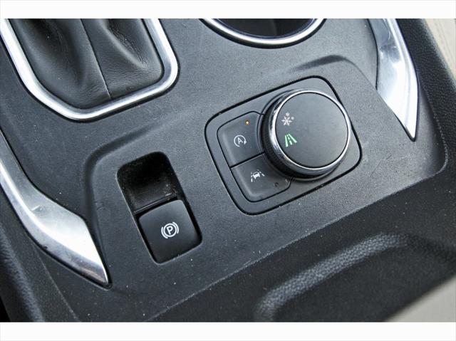 used 2023 Chevrolet Traverse car, priced at $21,887
