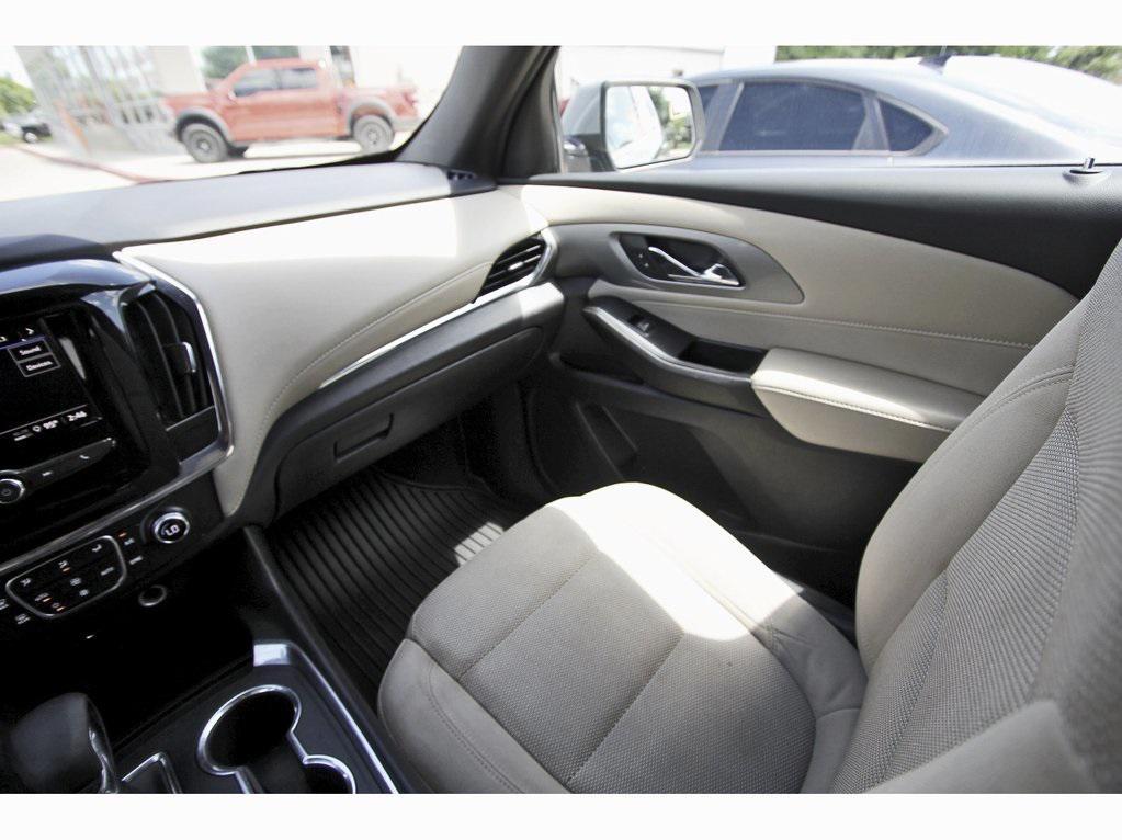 used 2023 Chevrolet Traverse car, priced at $19,389
