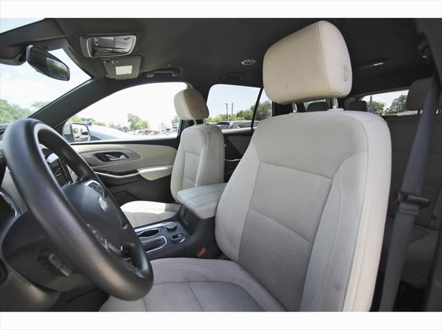 used 2023 Chevrolet Traverse car, priced at $22,478