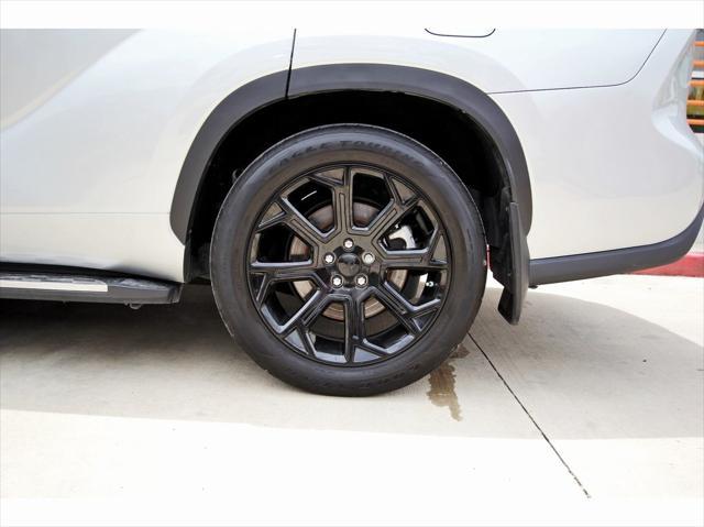 used 2024 Toyota Highlander car, priced at $35,598