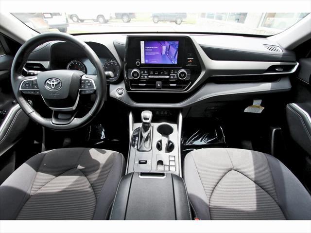 used 2024 Toyota Highlander car, priced at $35,598