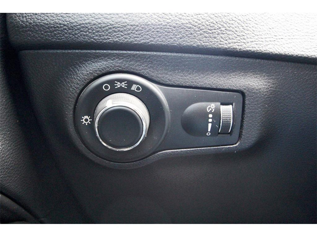 used 2020 Jeep Compass car, priced at $13,389
