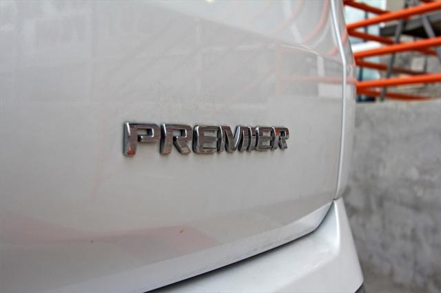 used 2023 Chevrolet Traverse car, priced at $37,389