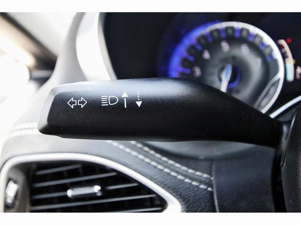 used 2022 Chrysler Pacifica car, priced at $17,738