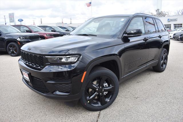 new 2025 Jeep Grand Cherokee car, priced at $41,757