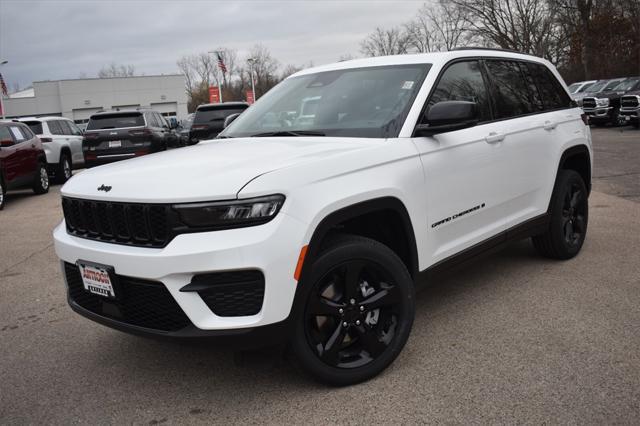 new 2025 Jeep Grand Cherokee car, priced at $41,338