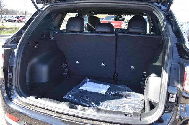 new 2025 Jeep Compass car, priced at $30,789
